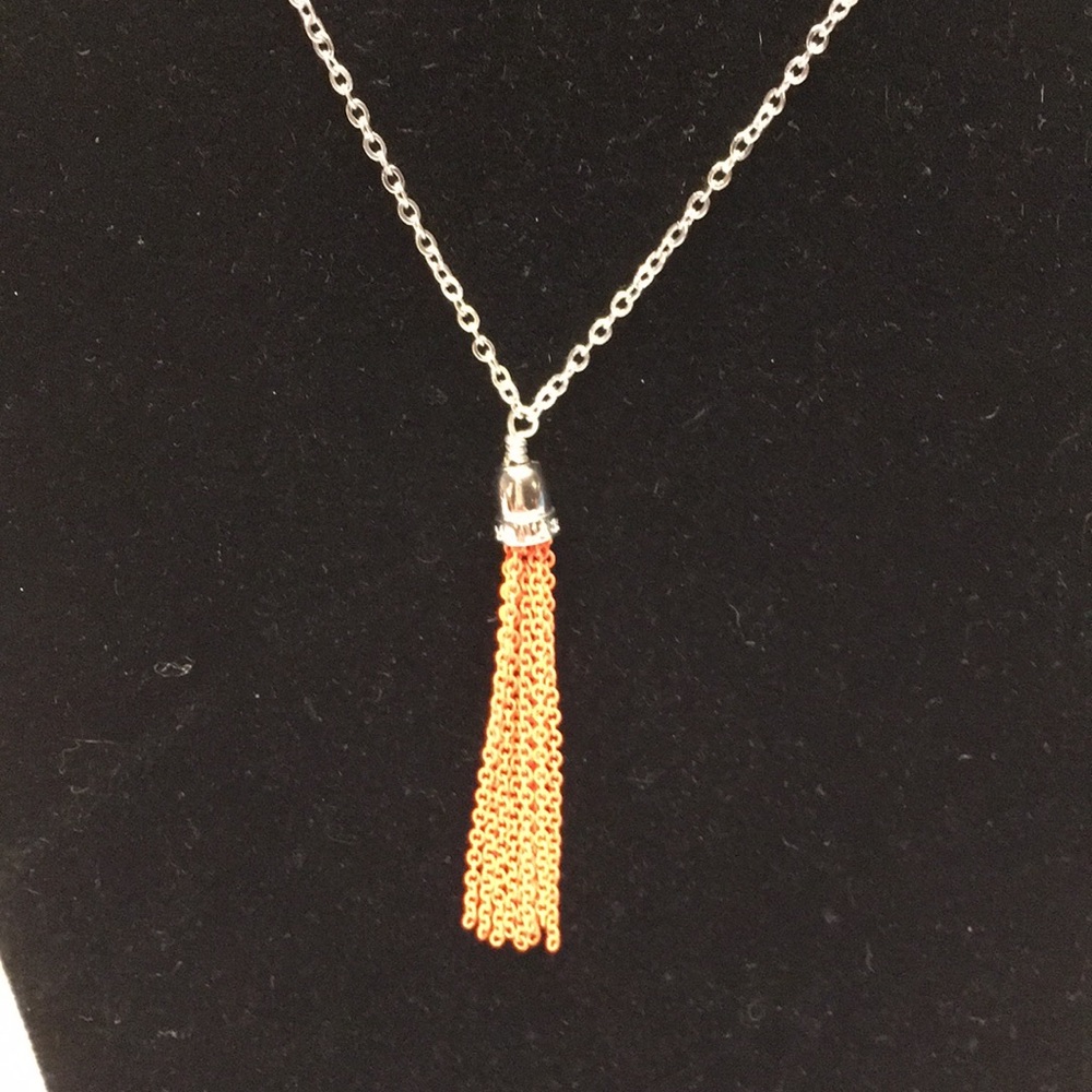 5/$25 NWT Lia Sophia necklace in orange and silver